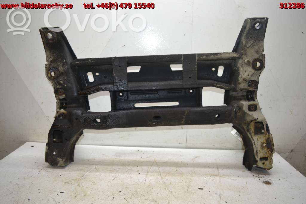 Priekinis traversas   47704000