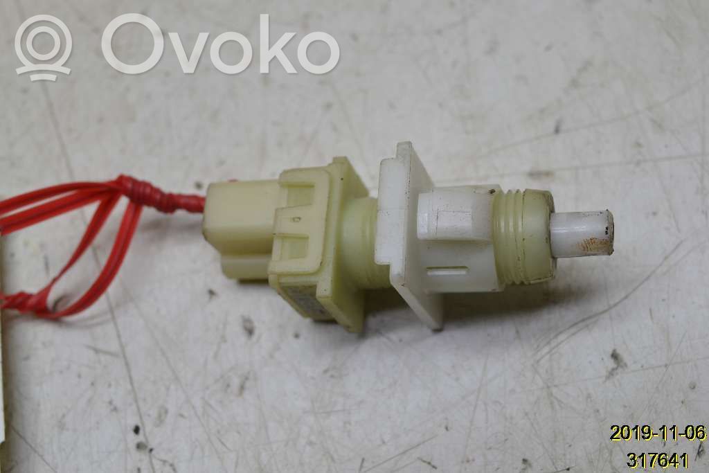 Brake pedal sensor switch   12450168