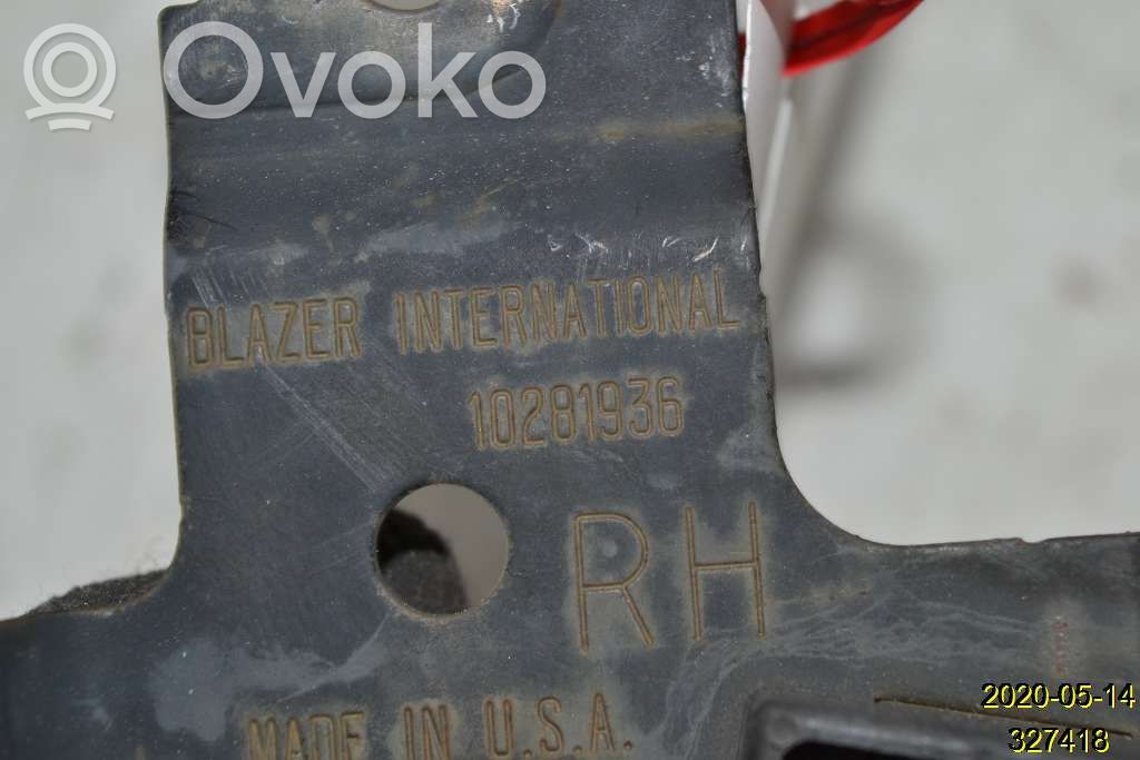 Chevrolet Corvette Miglas lukturis priekšā 