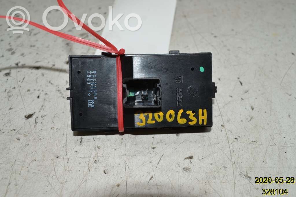Electric window control switch   92221585