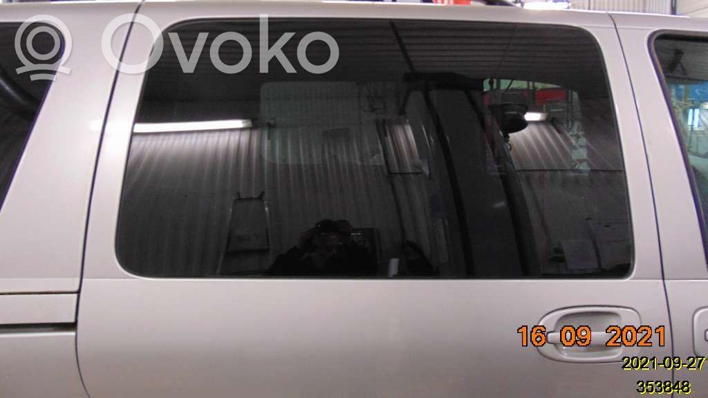 Chevrolet Uplander Side sliding door 