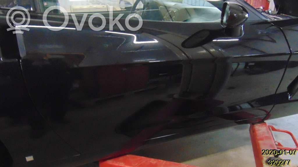 Chevrolet Corvette Дверь 
