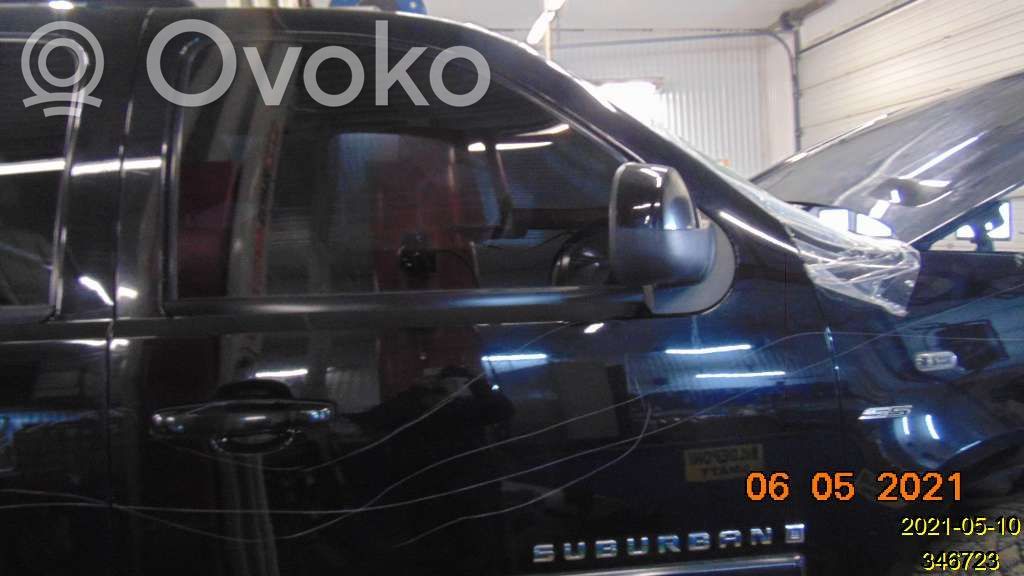 Chevrolet Suburban Priekinės durys 
