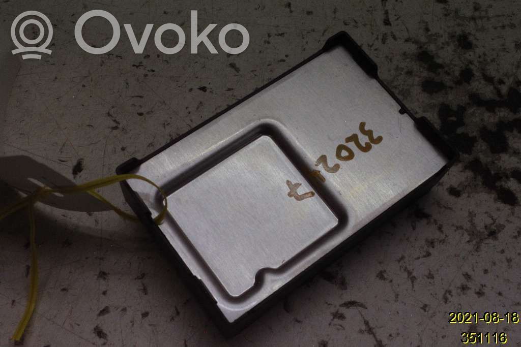 Transfer box differential control unit   68250127AA,59108717,68250127AA