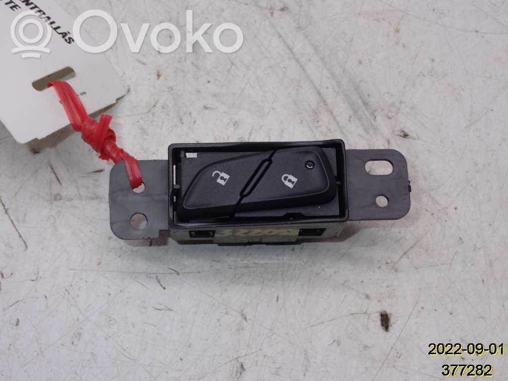 Chevrolet Corvette Central locking switch button 