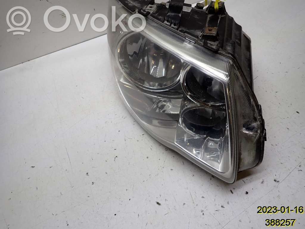 Chrysler Voyager Headlight/headlamp 