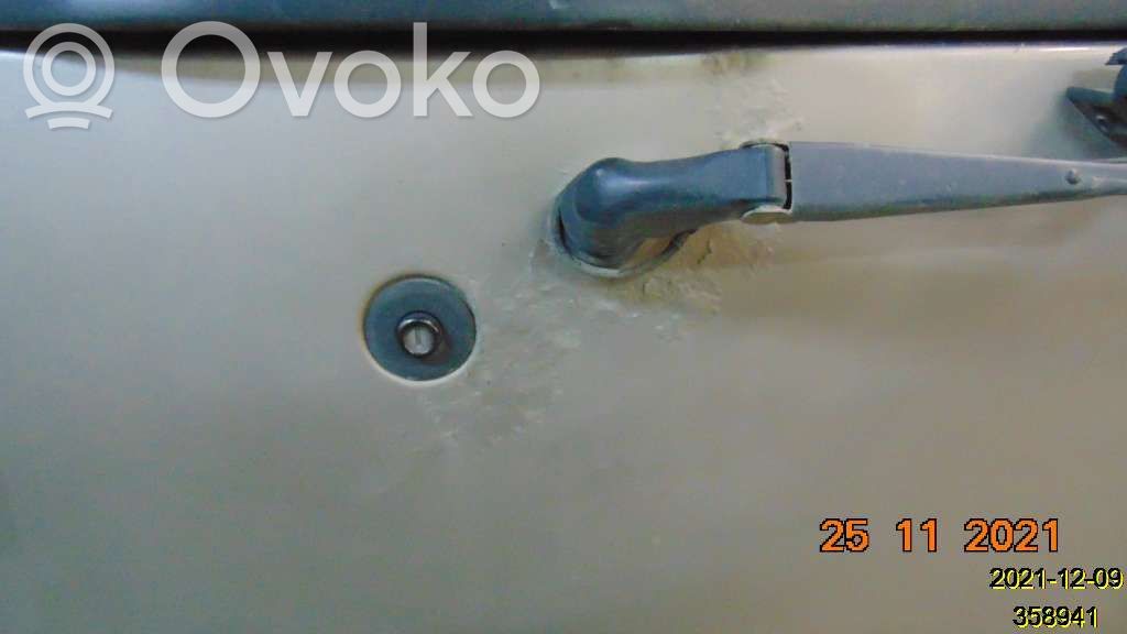 Chevrolet Suburban Tailgate/trunk/boot lid 