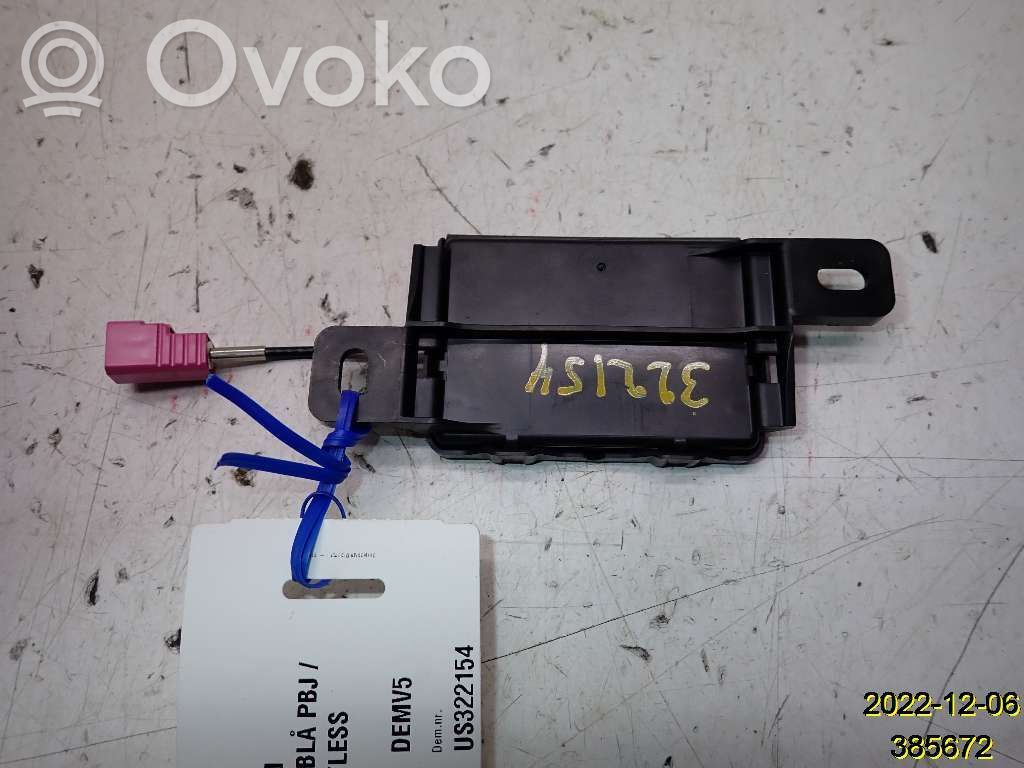 Dodge RAM Radio antenna 