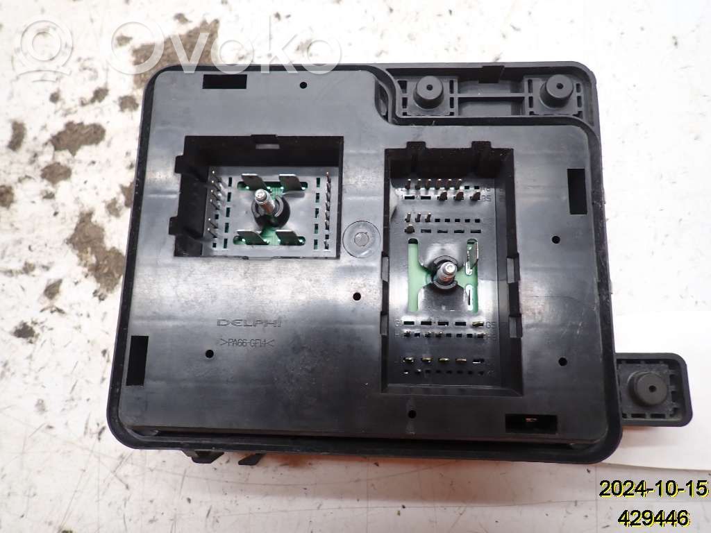 Chevrolet Tahoe Fuse module 