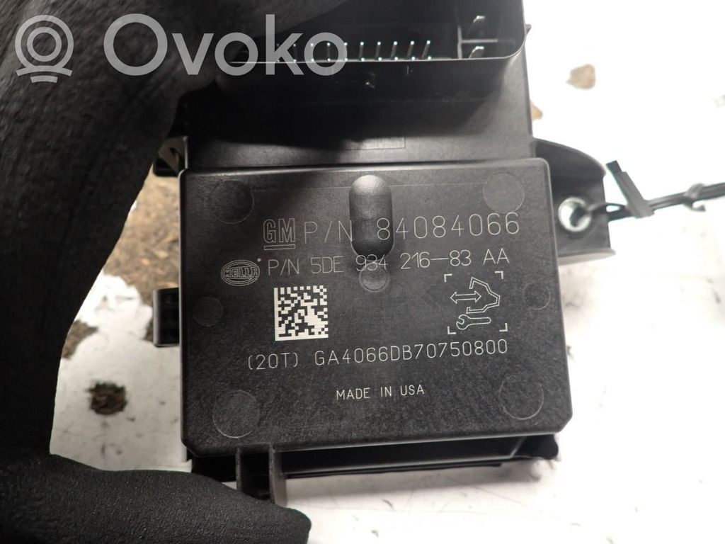 Unité de commande / module de pompe à carburant   84084066