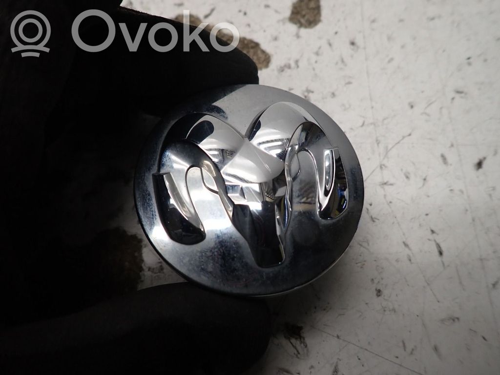 Dodge RAM Alkuperäinen pölykapseli 