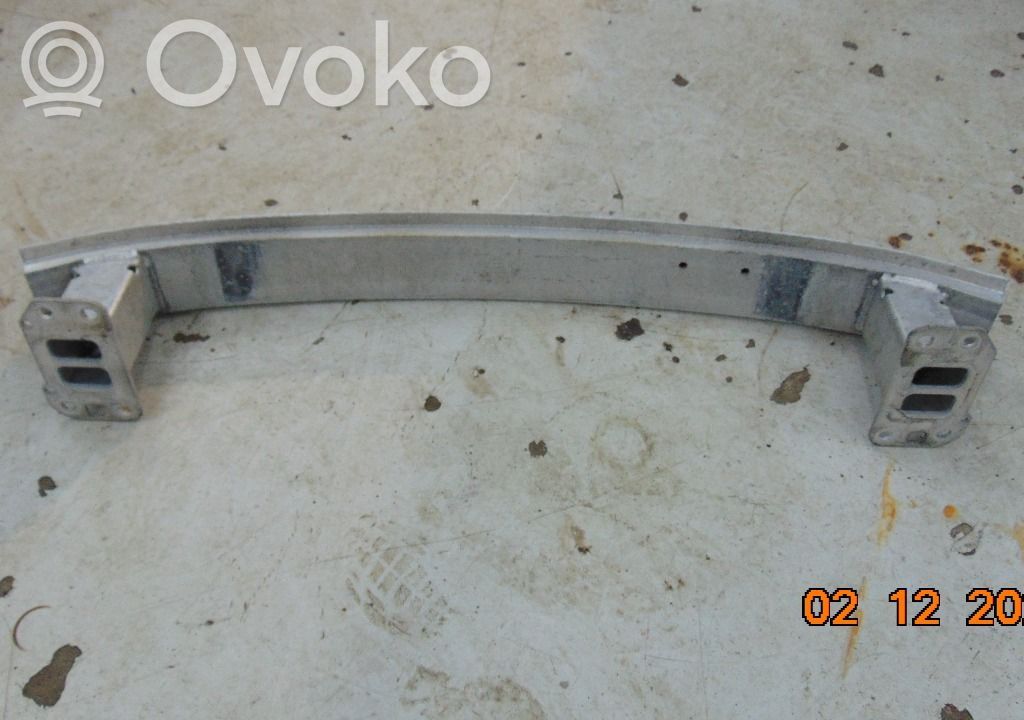 Jeep Cherokee Travesaño del parachoques delantero