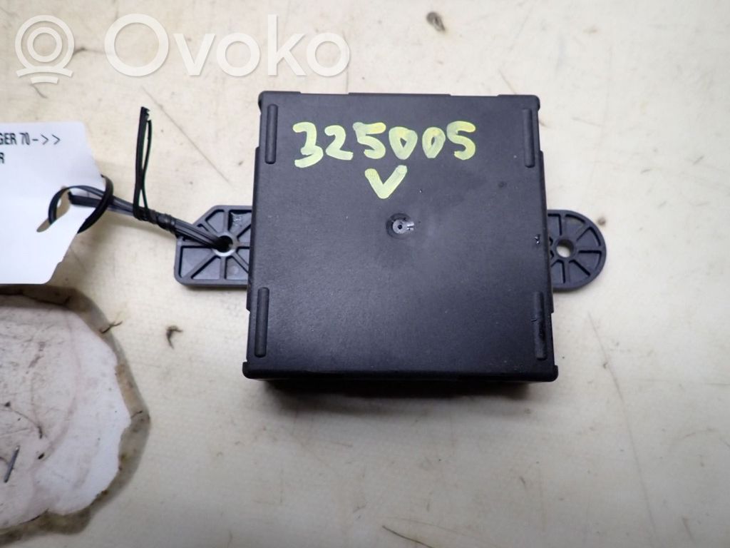 Dodge Challenger Door control unit/module 