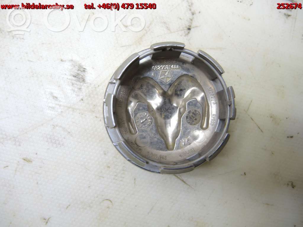 Tapacubos original de rueda   52110398AA