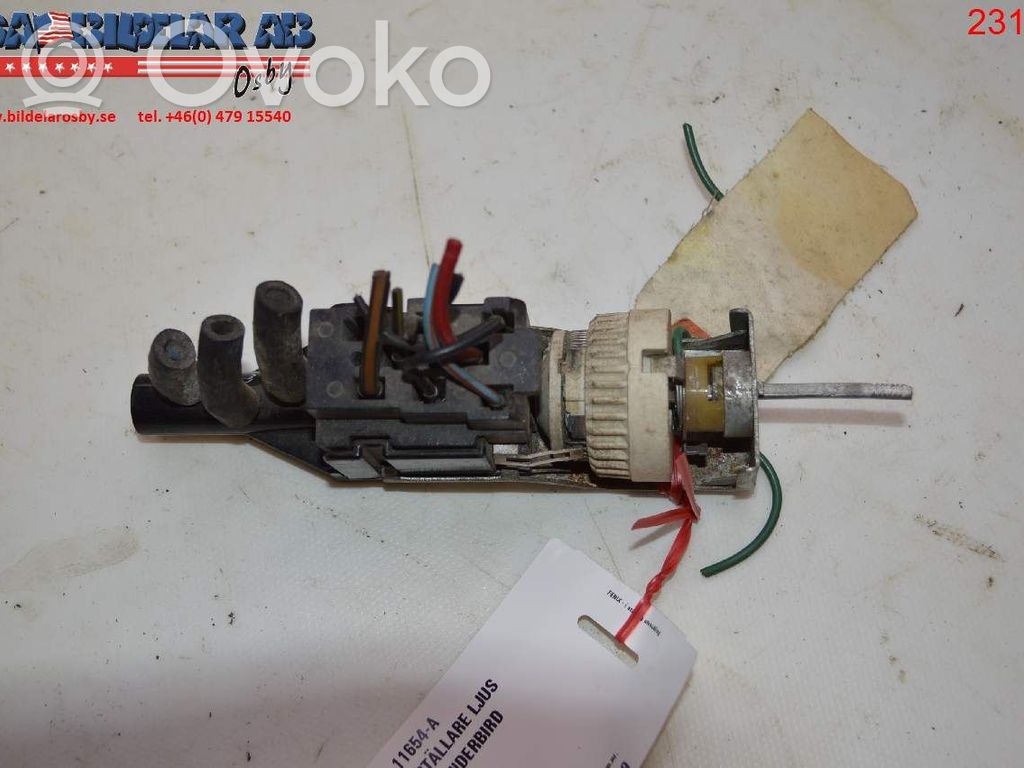 Light switch   C9SB11654A