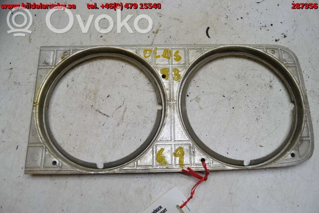 Under headlight/headlamp trim