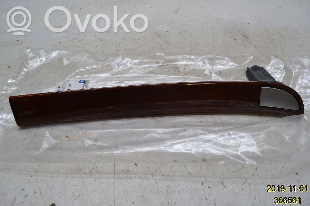Cadillac BLS Rivestimento del vano portaoggetti del cruscotto 