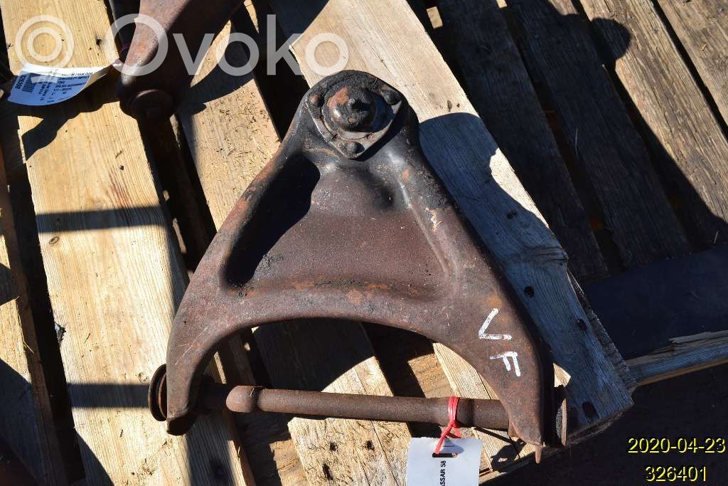 Triangle, bras de suspension avant   51100339L