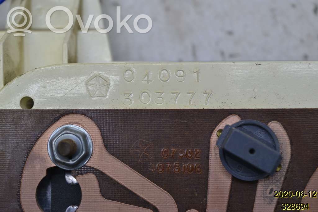 Dodge VAN B200 - 250 Nopeusmittari (mittaristo) 