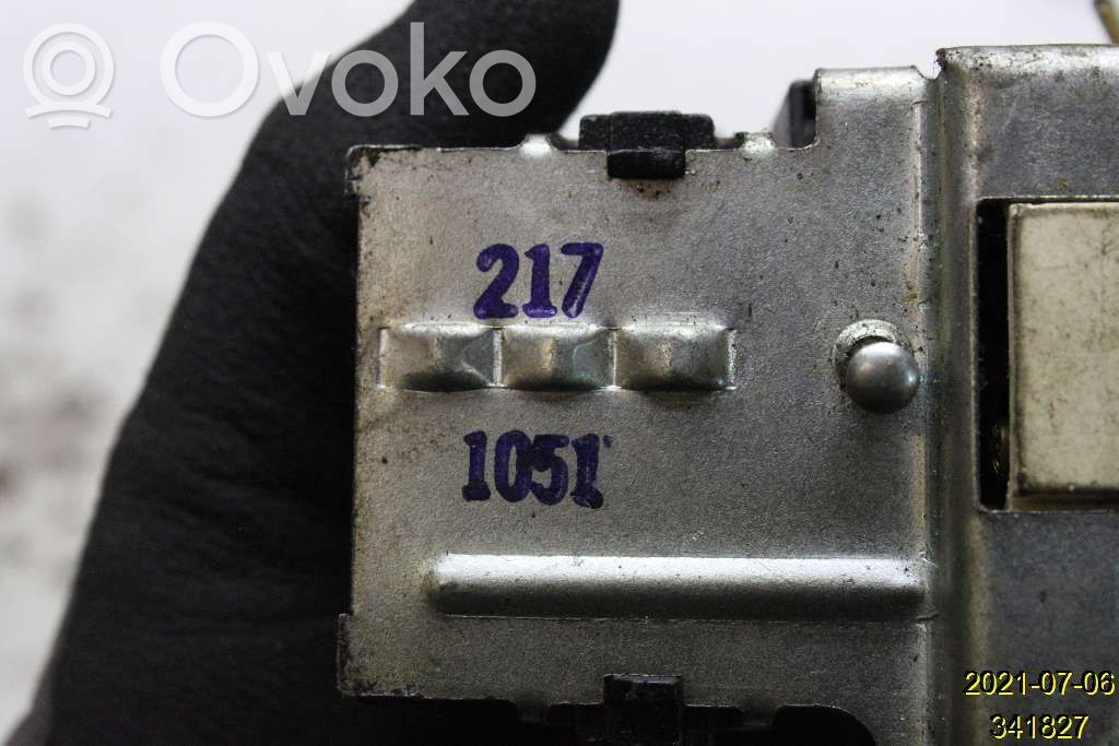 Light switch   2171051