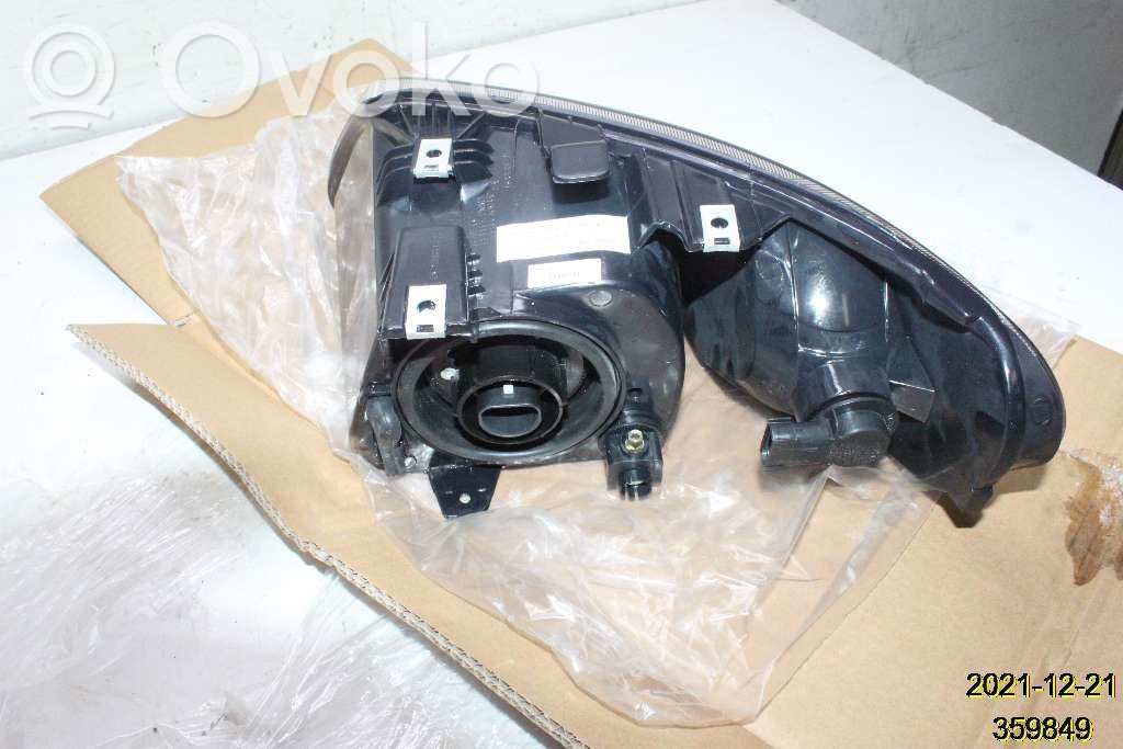 Chrysler Voyager Headlight/headlamp 