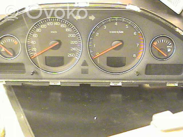 Volvo S60 Speedometer (instrument cluster) 