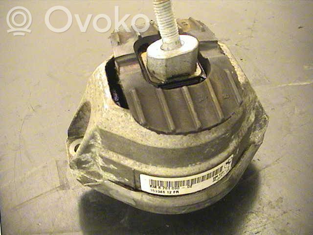 Engine mount bracket   22116761090