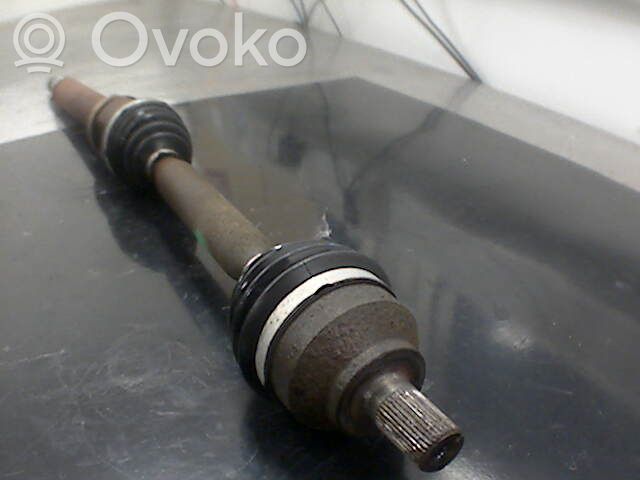 Etuvetoakseli   36001360,30787783
