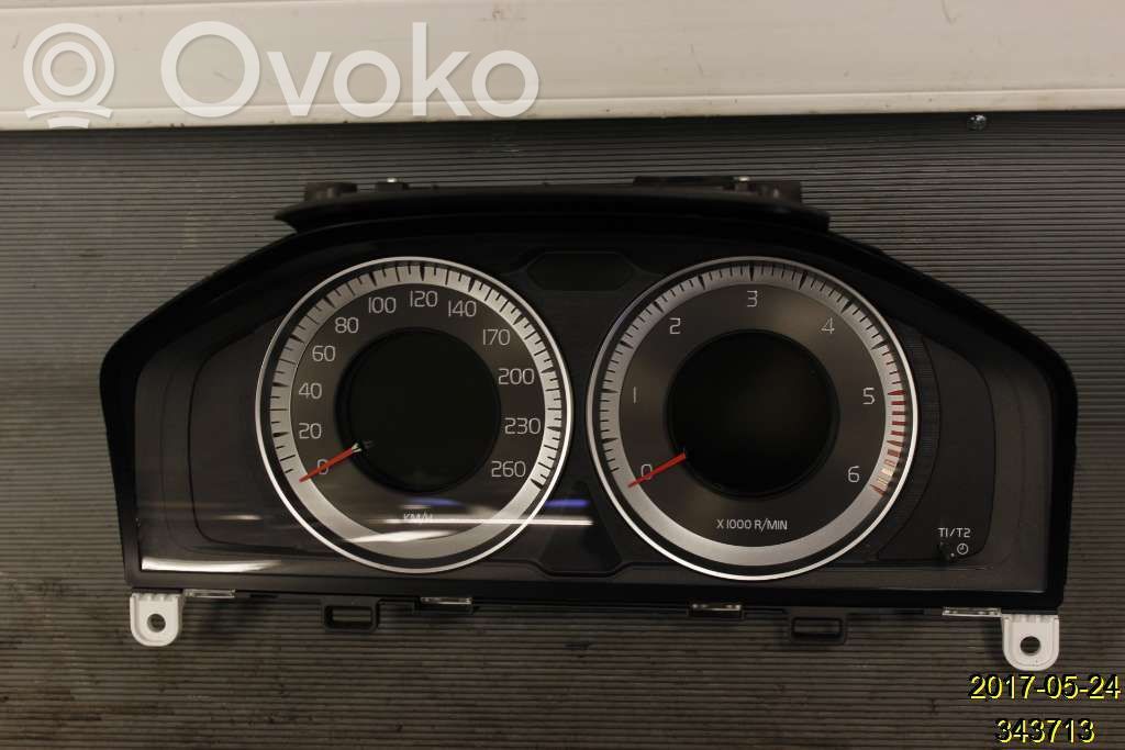 Volvo V70 Vitezometru (grup de instrumente) 