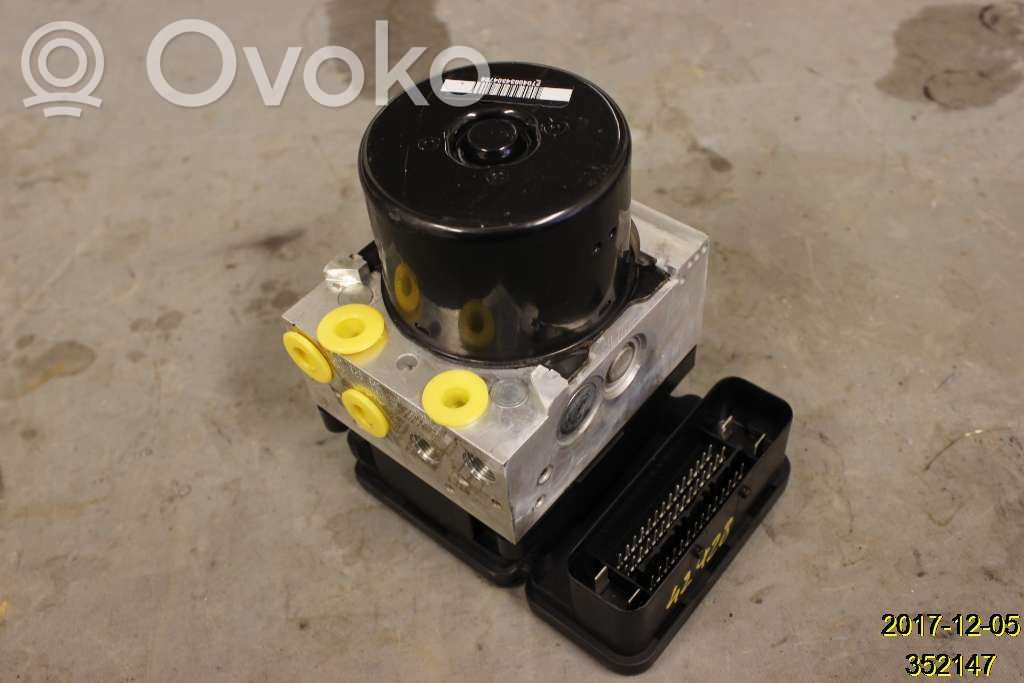 Volvo V70 ABS Pump 