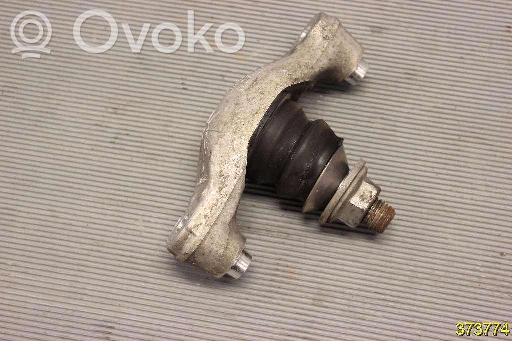 Volvo S90, V90 Šarnyras 