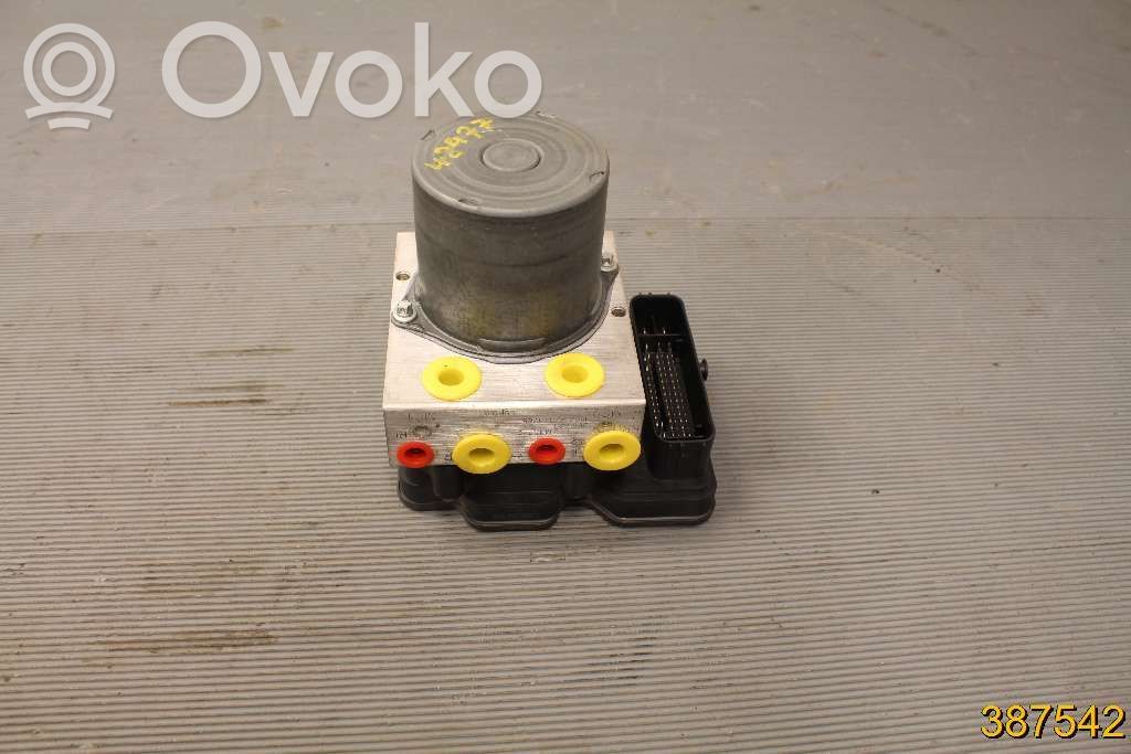 Volvo XC40 ABS bloks 