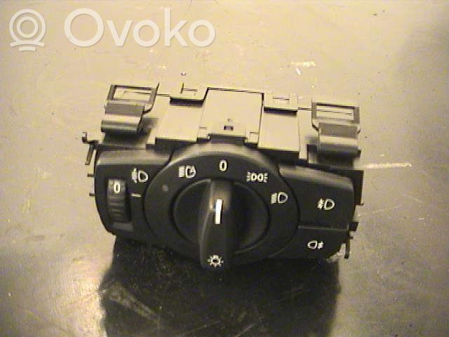 Valokatkaisija   61316932792