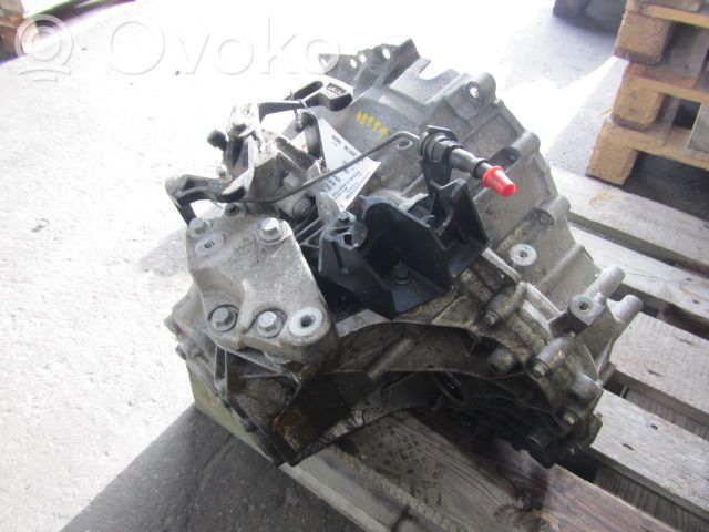 Volvo V40 Manualna 6-biegowa skrzynia biegów 