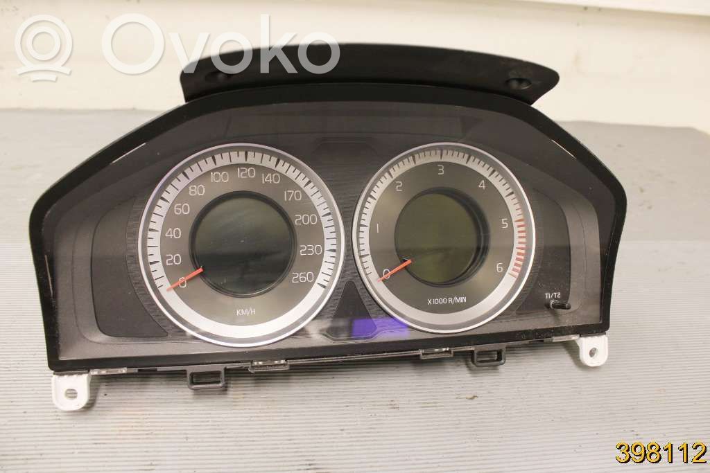 Volvo XC60 Vitezometru (grup de instrumente) 