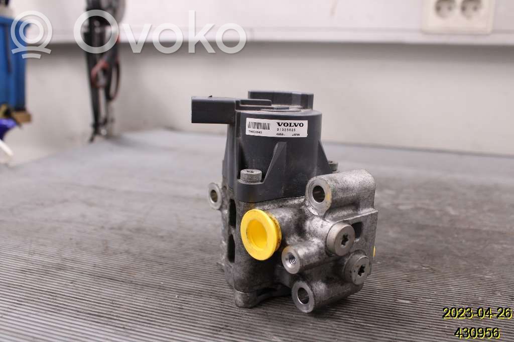 Volvo V60 Bomba de aceite 