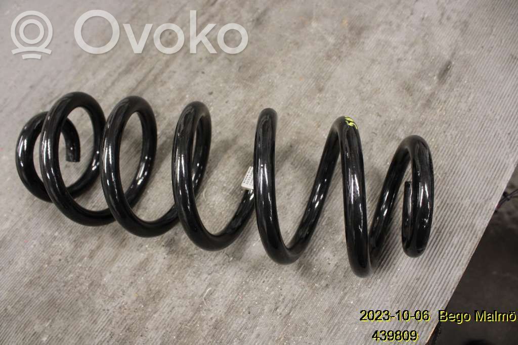 Volvo XC40 Takakierrejousi 