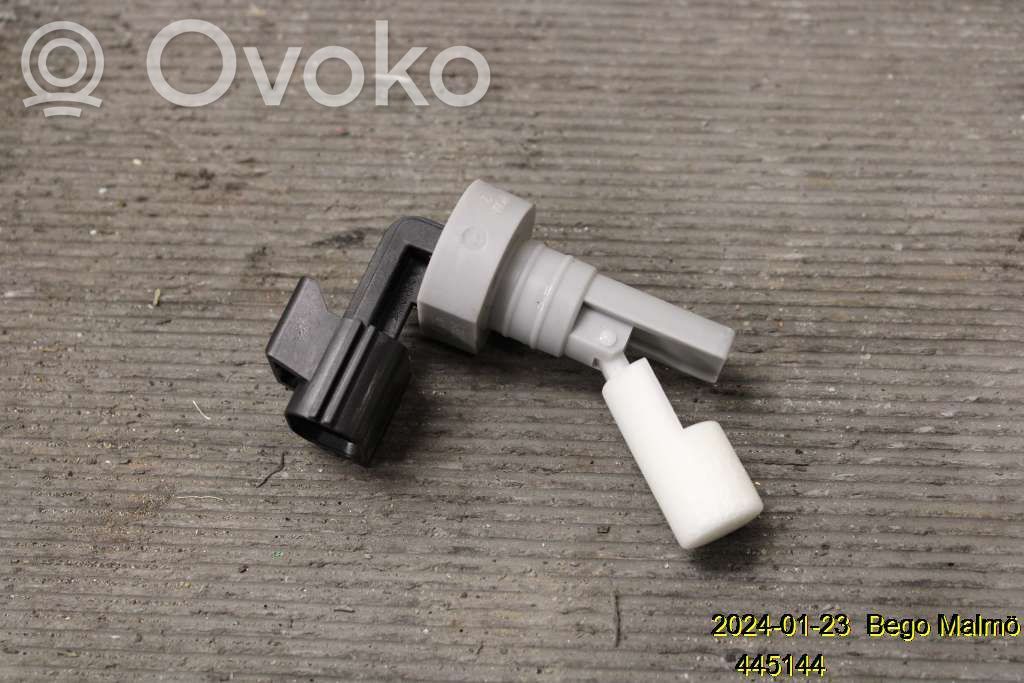 Windshield washer fluid level sensor   32328306