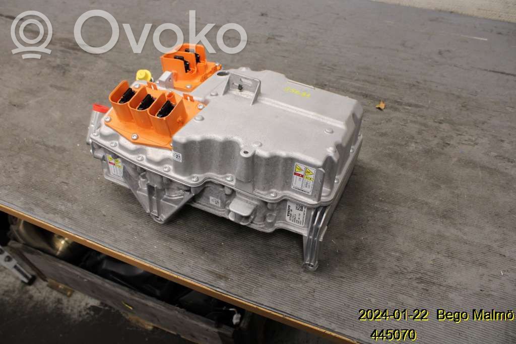 Inversor/convertidor de voltaje   36003582,32324082
