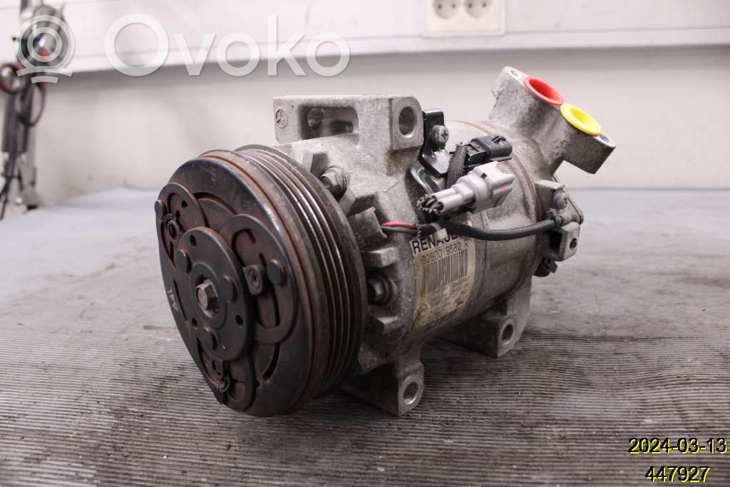 Renault Clio IV Compresor (pompă) aer condiționat (A/C) 