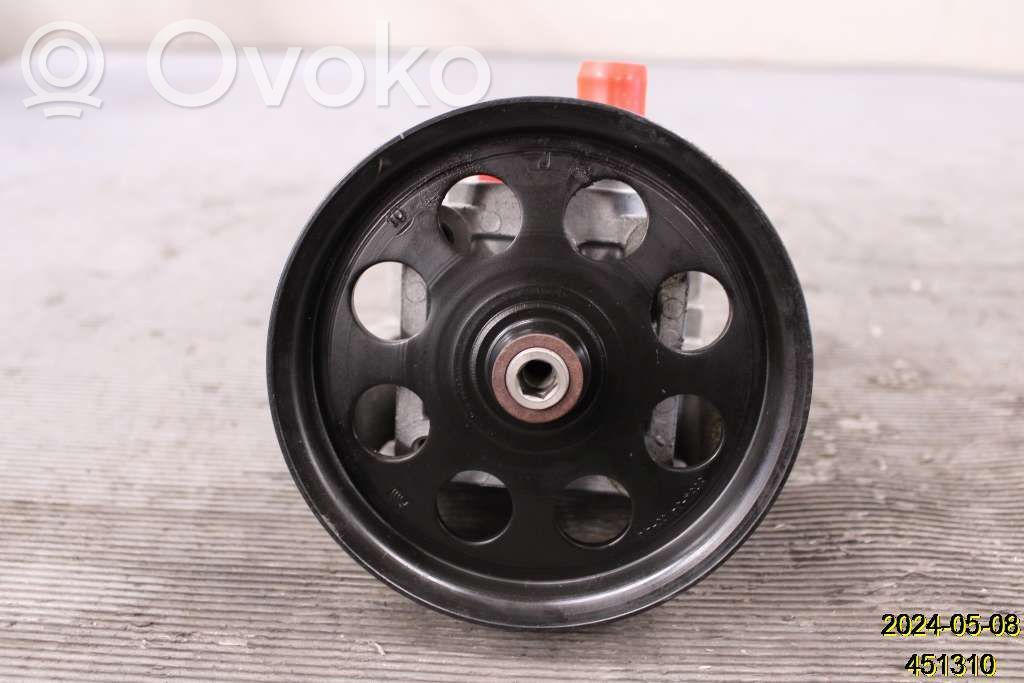 Ohjaustehostimen pumppu   36001204