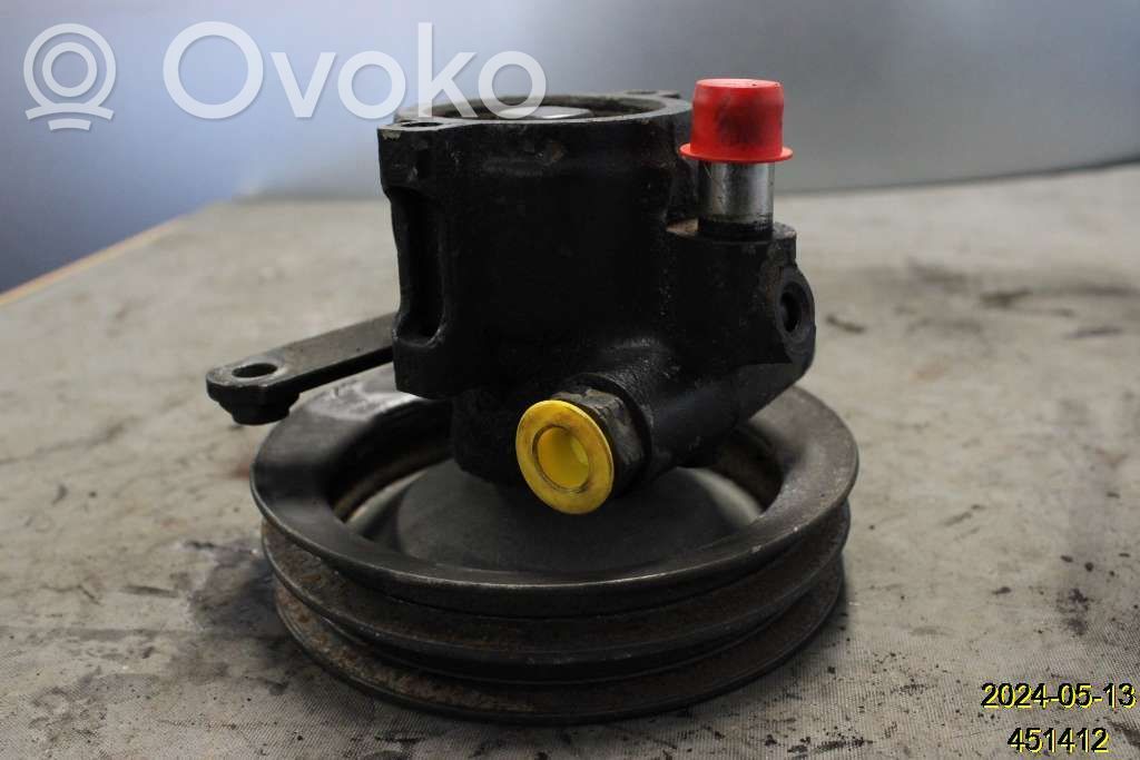 Volvo 940 Ohjaustehostimen pumppu 
