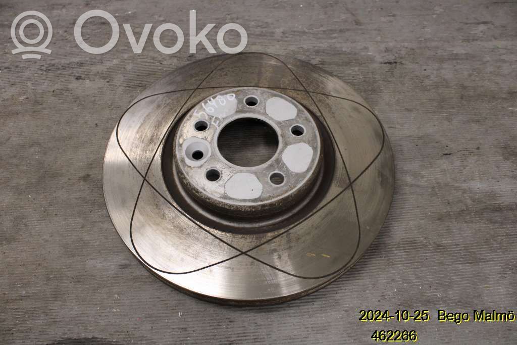 Volvo C70 Etujarrulevy 