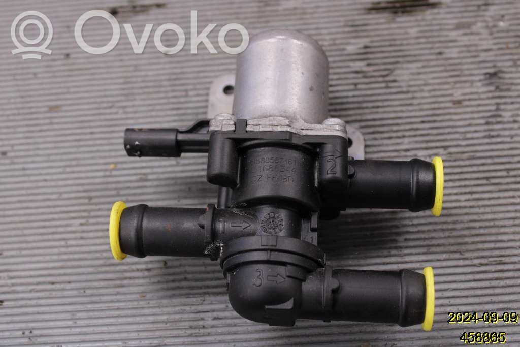 Volvo XC40 Válvula de control del calentador del refrigerante 