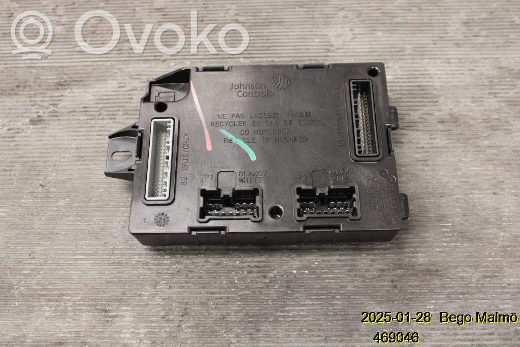 Renault Trafic III (X82) Other control units/modules 