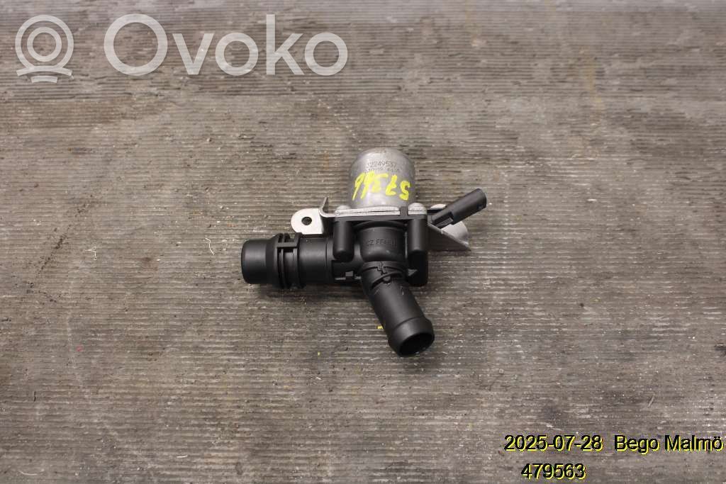Volvo XC40 Zawór sterujący płynu chłodzącego 