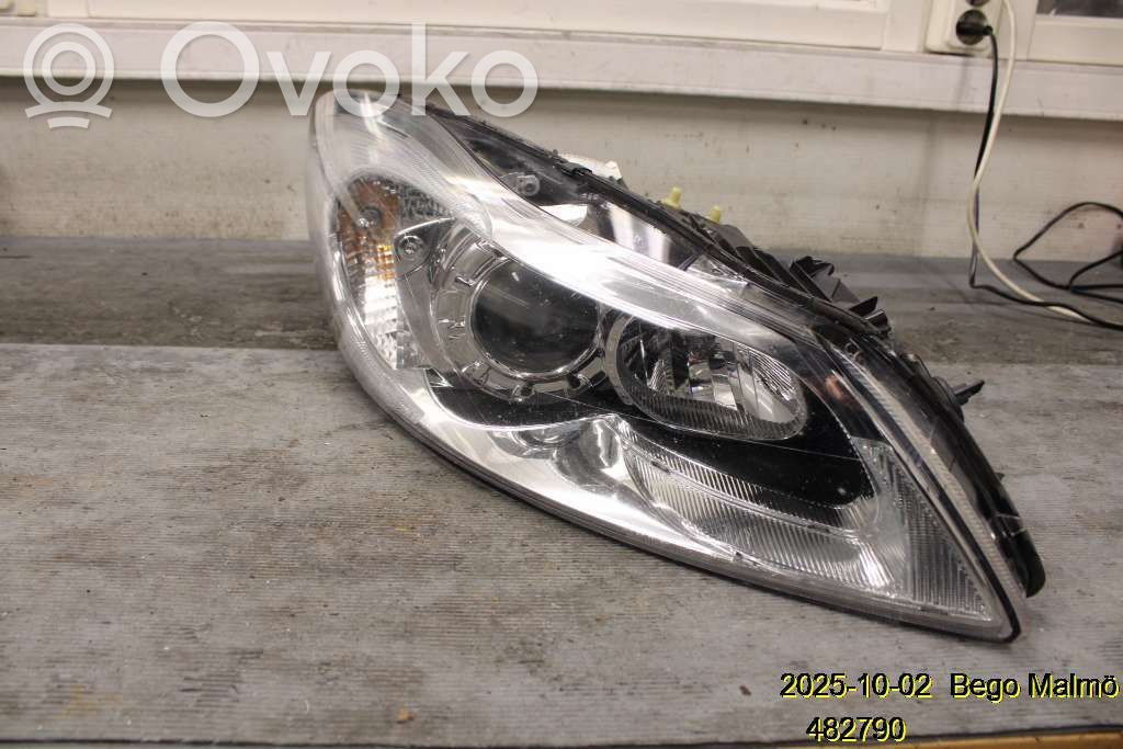 Volvo C30 Lampa przednia 