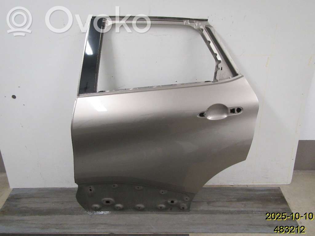 Galinės durys   821012117R