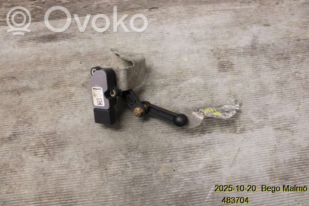 Volvo S90, V90 Headlight/headlamp level sensor 