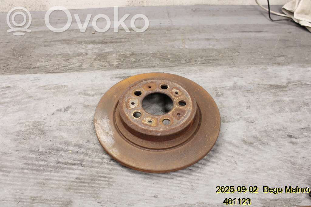 Volvo V70 Takajarrulevy 